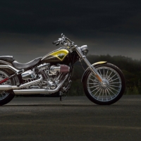 Harley Davidson CVO Breakout