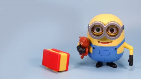 Bob and Teddy Bear Minion - lunch box, animated, Bob, Minion, teddy bear, movies, Despicalbe Me