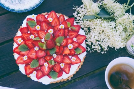 Strawberry cake - strawberry, cake, coffee, yummi