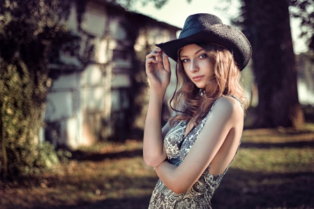 Cowgirl - hat, Leah Cuvillier, cowgirl, woman