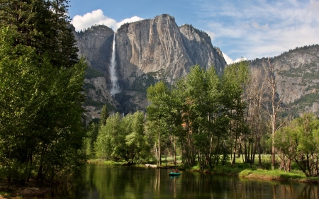 Looking upstream to Yosemite - water, lake, mountain, trees