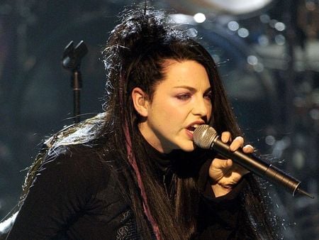 amy lee singing  - amy lee evanescence