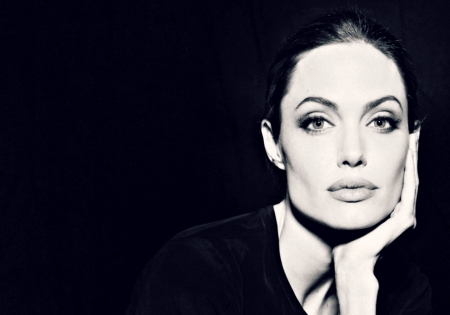 Angelina Jolie - woman, actress, girl, bw, black, white, angelina jolie, face, hand