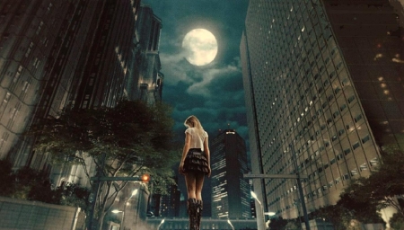 'Moonlight stroll in the city'.....