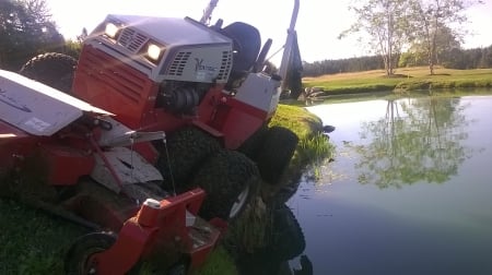 8 wheels - danger, mower, ventrac, pond