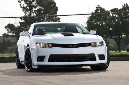 Chris D Throws an Extra 100 Horsepower at a 2015 Z/28 Camaro - Z28, Bowtie, GM, White