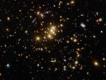 Giant Cluster Bends, Breaks Images