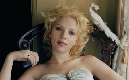 Scarlett Johansson - feather, white, bird, scarlett johansson, actress, blonde, girl, woman