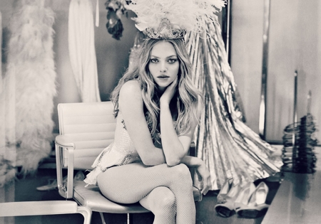 Amanda Seyfried - white, burlesque, black, actress, amanda seyfried, bw, girl, woman