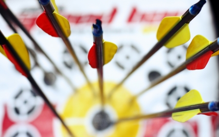 Arrows - skin, white, yellow, red, target, texture, arrow