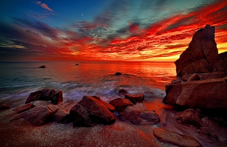 Sea sunset - sands, ocean, beach, sky, water, sunset, rocks, amazing, fiery, reflection, beautiful, colors, sea