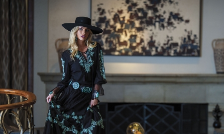 Cowgirl Fall Fashion - woman, hat, people, cowgirl, cowgirls, black, model, magazine, pretty, clothes, jewelry, mantel, fashions, fireplace, fashion, dresss, makeup, belt, picture, fashion 2017, blue, beautiful, blonde, dress