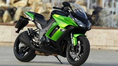 Kawasaki Z1000SX - 1000, kawasaki, heavy, green