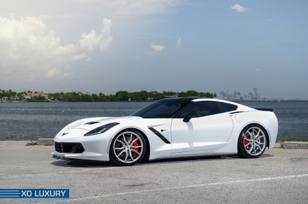 2015-Corvette-C7-Stingray - white, bowtie, gm, custom wheels