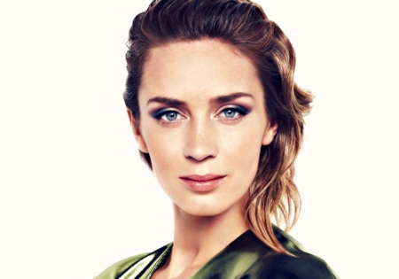 Emily Blunt - white, woman, face, actress, girl, green, emily blunt