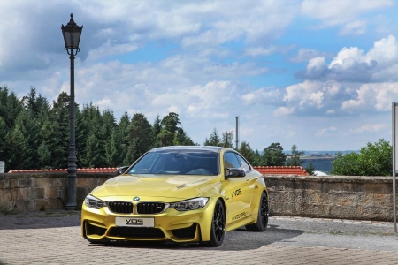 550-hp-BMW-M4-Coupe By Vos - Goldish, Beamer, Black Rims, M4