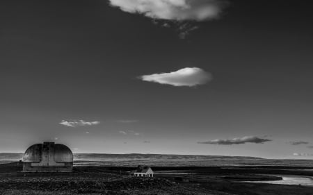 house and barn in middle of nowhere - farm, sky, plain, bw, house, barn