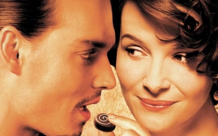 Chocolat (2000) - actor, Johnny Depp, love, man, sweet, actress, chocolat, Juliette Binoche, woman, movie, face, couple