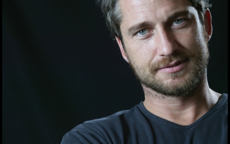 Gerard Butler - back, actor, blue, man, Gerard Butler