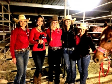 Rodeo Life - style, girls, western, women, models, hats, ranch, cowgirls, horses, rodeo, friends, fun, female, boots