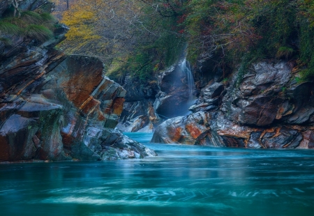 Rocky River - mountain, folisge, waterfall, shrubs, foliage