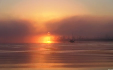 Misty sun - abstract, water, fog, photography, landscape, scene, sea, sunrise, ocean, dawn, sunset, mist, dusk, sun, wallpaper