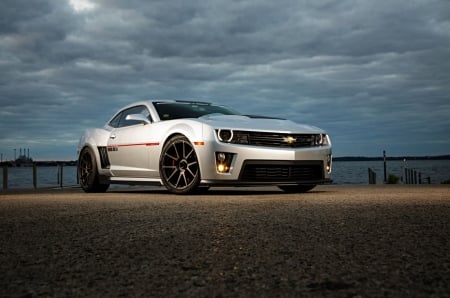 2014-Chevrolet-Camaro-ZL1 - black wheels, silver, camaro, gm