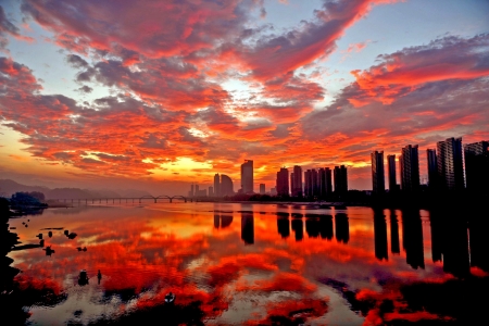 DRAMATIC CLOUDS - nature, sky, clouids, reflection, sea