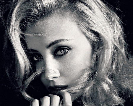 Sarah Gadon - woman, actress, sarah gadon, girl, bw, black, white, face, blonde