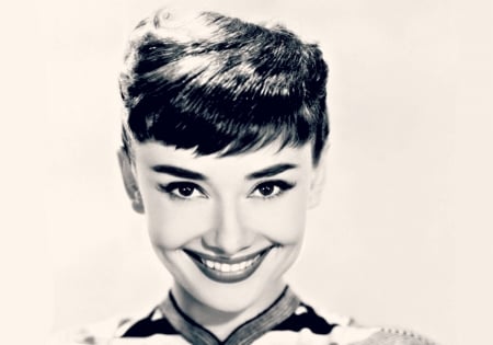 Audrey Hepburn - white, woman, actress, girl, audrey hepburn, smile, bw, black