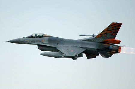 TIGERS F16 FALCON