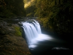 Lower Punchbowl Falls, Oregon