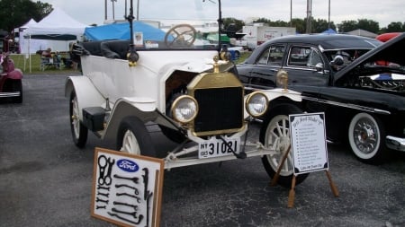 Model T - 1915, Ford, White, Classic