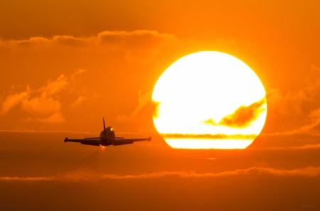 Amazing Sunset - plane, sunset, sun, beautiful