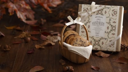 Biscuits - biscuits, autumn, photography, food, sweet, leaves