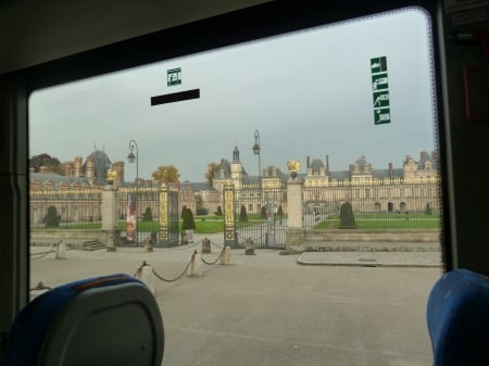 fontainebleau - bus, france, monuments, architecture, castle