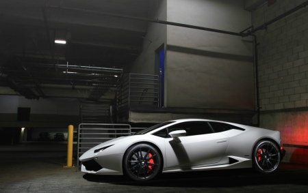 Lamborghini-Huracan - silver, custom wheels, lambo, super car