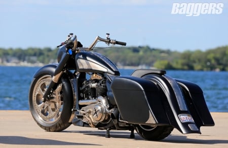 2015-Bagger-Build-Off--Paul-Yaffe - Bike, Bagger, Satin, Black