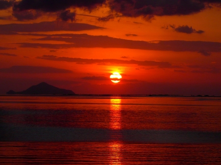 Red Sunset - sky, sunset, sea, sun