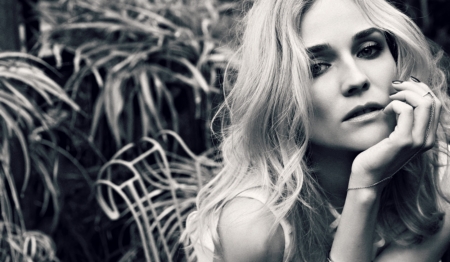 Diane Kruger - girl, blonde, actress, black, white, woman, bw, Diane Kruger, elle