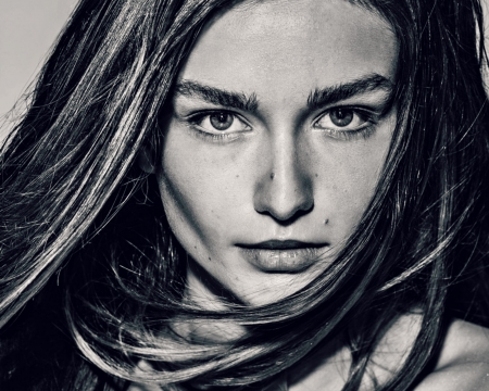 Andreea Diaconu - woman, andreea diaconu, girl, roumanian, bw, black, model, white, face