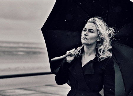 Kate Winslet - white, woman, actress, girl, umbrella, kate winslet, bw, black