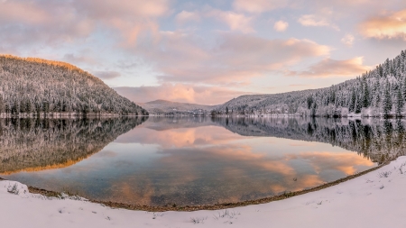 winter reflecting in a mirrored lake - reflections, clouds, hills, winter, lake, forwsts