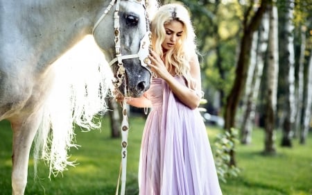 Beauty United - women, fun, female, fashion, models, western, girls, cowgirls, style, fantasy, horses, blondes