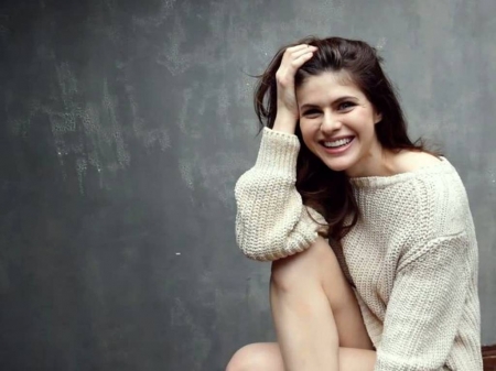 Alexandra Daddario - actress, daddario, wallpaper, model, beautiful, alexandra, 2015, alexandra daddario, smile