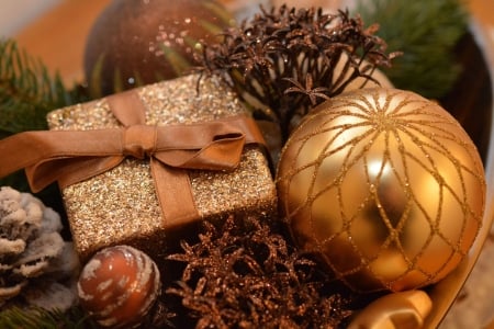 Christmas gold - winter, season, gold, gift, Christmas