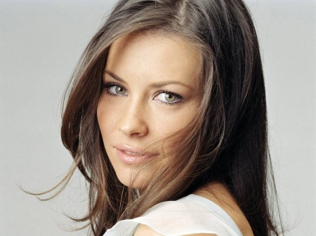 Evangeline Lily - face, evangeline lily, wallpaper, lily, model, beautiful, actress, evangeline, closeup