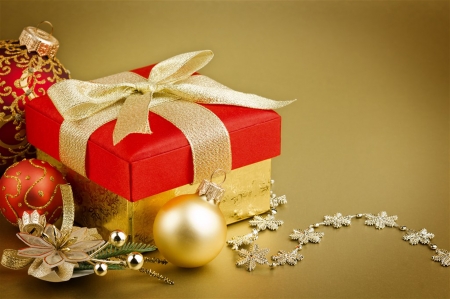 Beautiful Christmas gifts - Christmas, Beautiful, gifts, ball