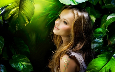 Pretty Face - face, leaves, woman, model