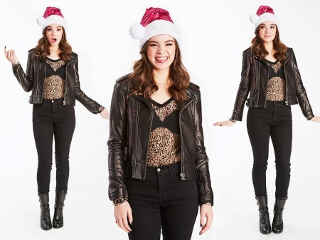 Hailee Steinfeld - Christmas - actress, hailee steinfeld, xmas, hat, wallpaper, singer, model, christmas, beautiful, 2015, hailee, steinfeld